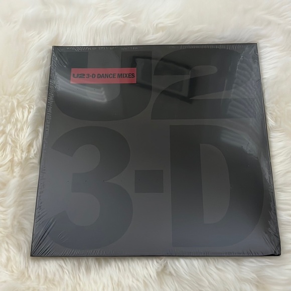 ✨Rare✨U2 3-D Dance Mixes Vinyl Album Set Limited Edition Sealed w Posters BNWT - Picture 4 of 6